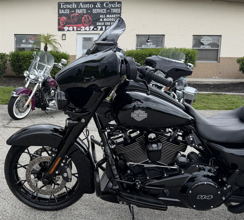 2021 Harley-davidson Street Glide Special - $18,995