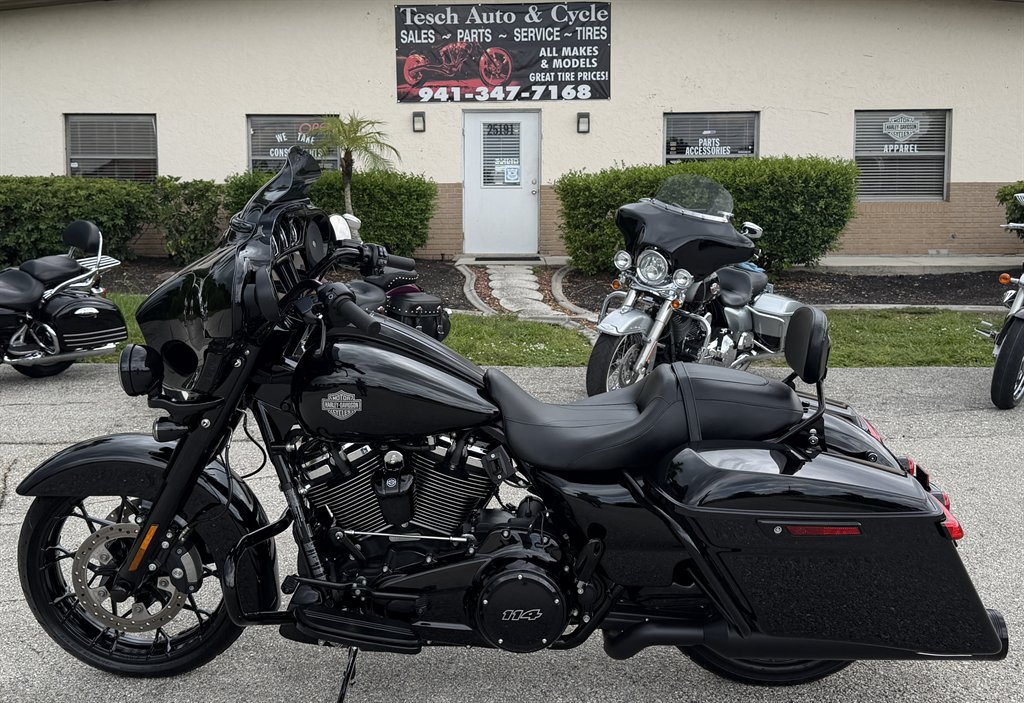 2021 Harley-davidson Street Glide Special - $18,995