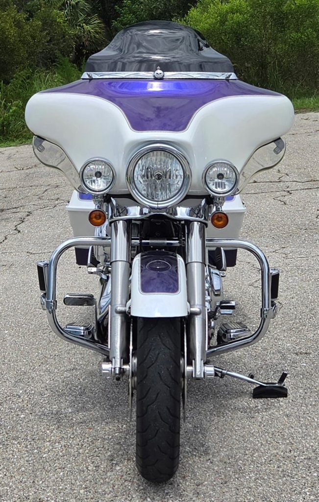 2010 Harley-davidson Street Glide - $10,995