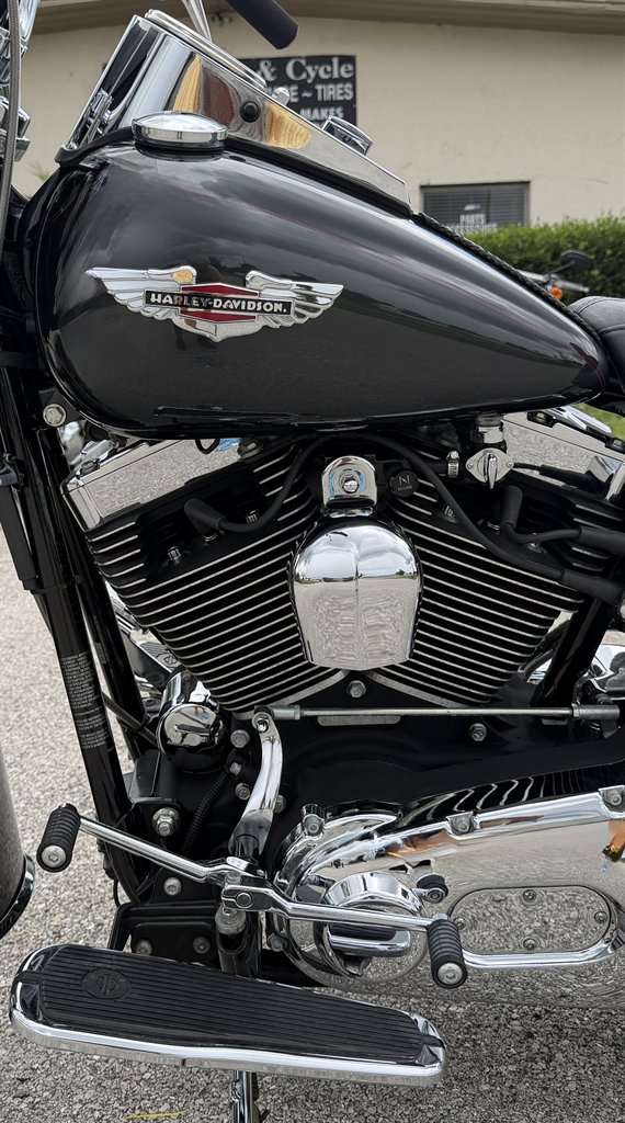 2005 Harley-davidson Softail Deluxe - $6,995