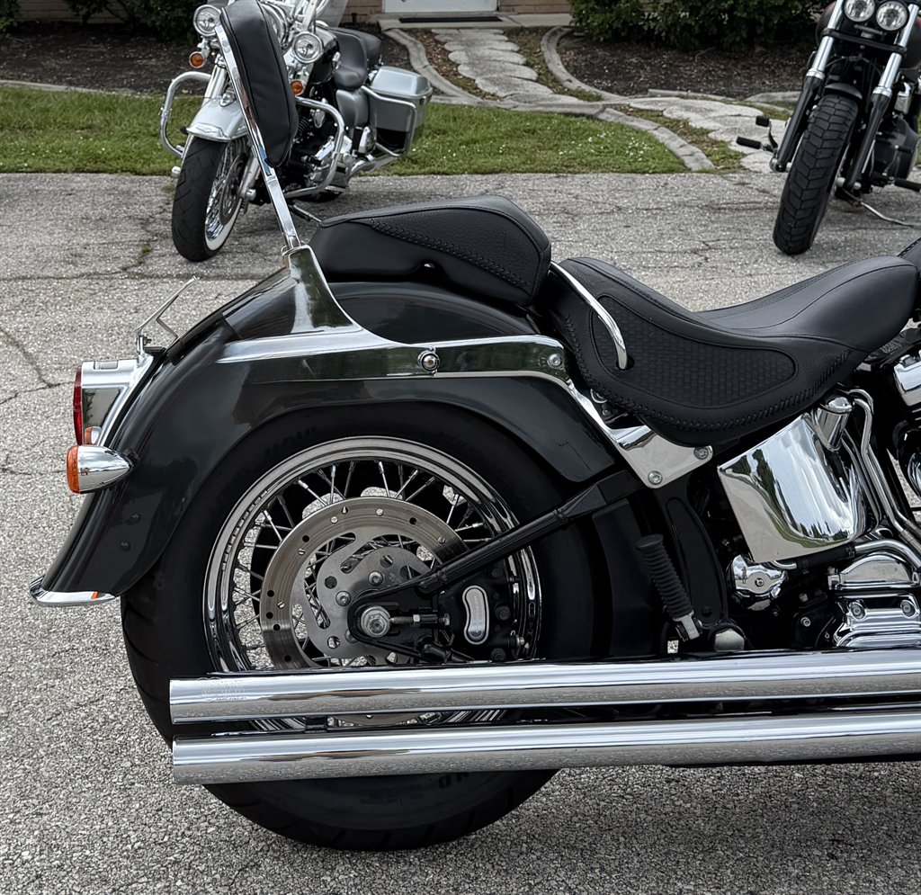 2005 Harley-davidson Softail Deluxe - $6,995