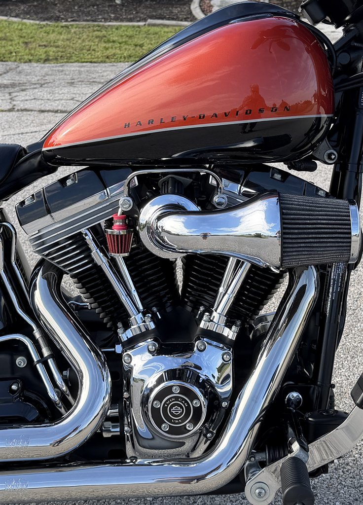 2011 Harley-davidson Blackline - $8,495
