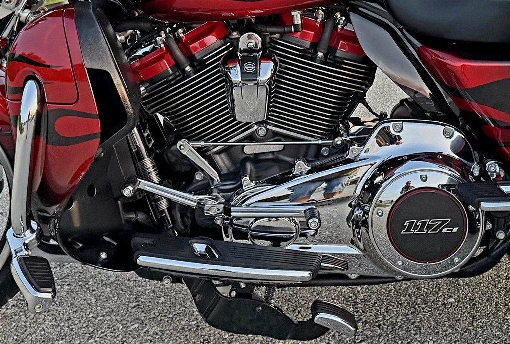 2022 Harley-davidson Cvo Tri Glide - $39,995