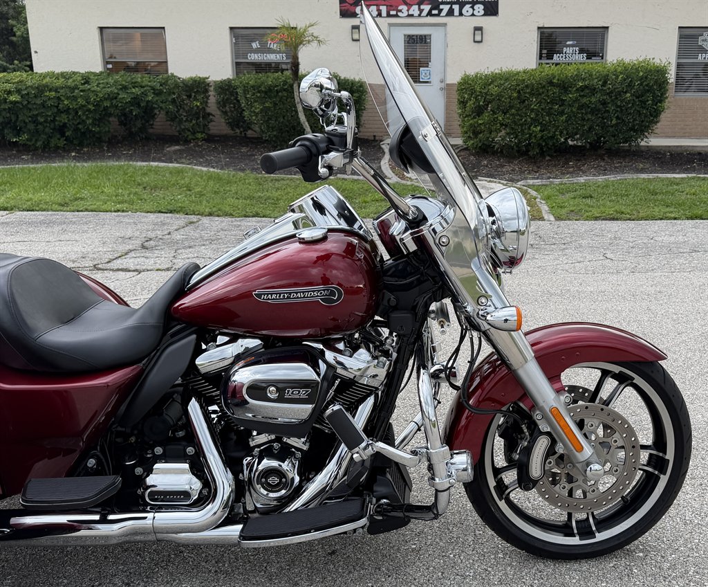 2017 Harley-davidson Freewheeler - $16,995
