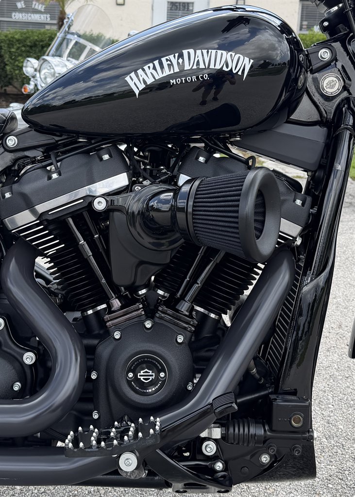 2020 Harley-davidson Street Bob - $10,995