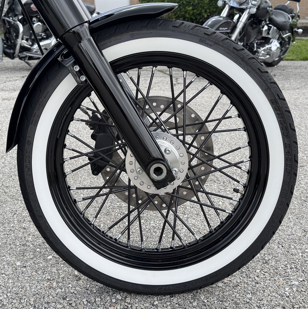 2020 Harley-davidson Street Bob - $10,995
