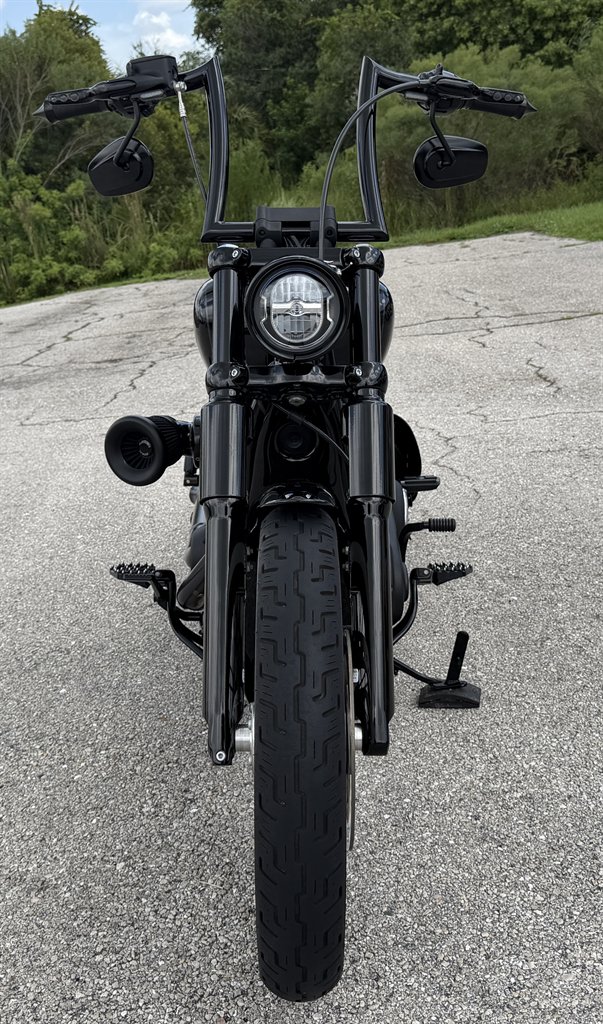 2020 Harley-davidson Street Bob - $10,995