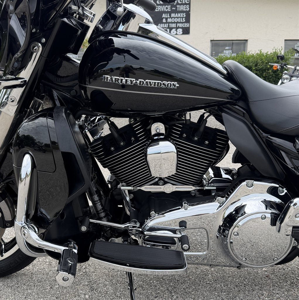 2014 Harley-davidson Electra Glide Ultra Limited - $10,995