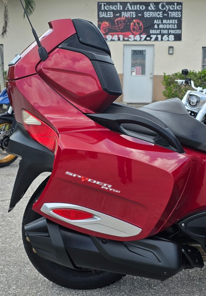 2016 Can-am Spyder - $12,995
