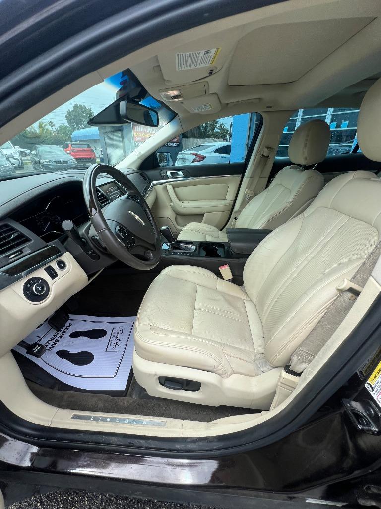 2013 Lincoln MKS - $7,499