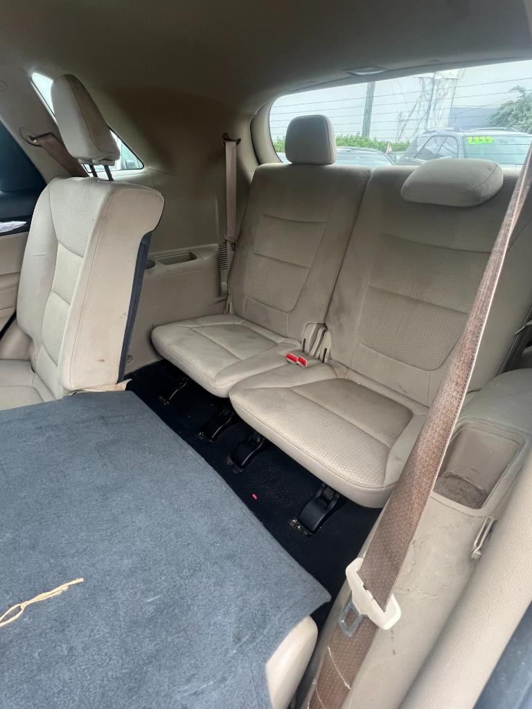 2011 Kia Sorento - $5,899