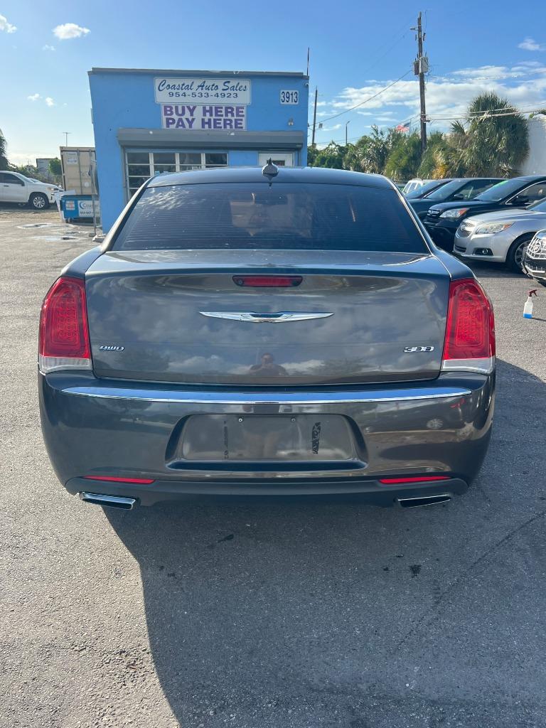 2017 Chrysler 300 - $7,995