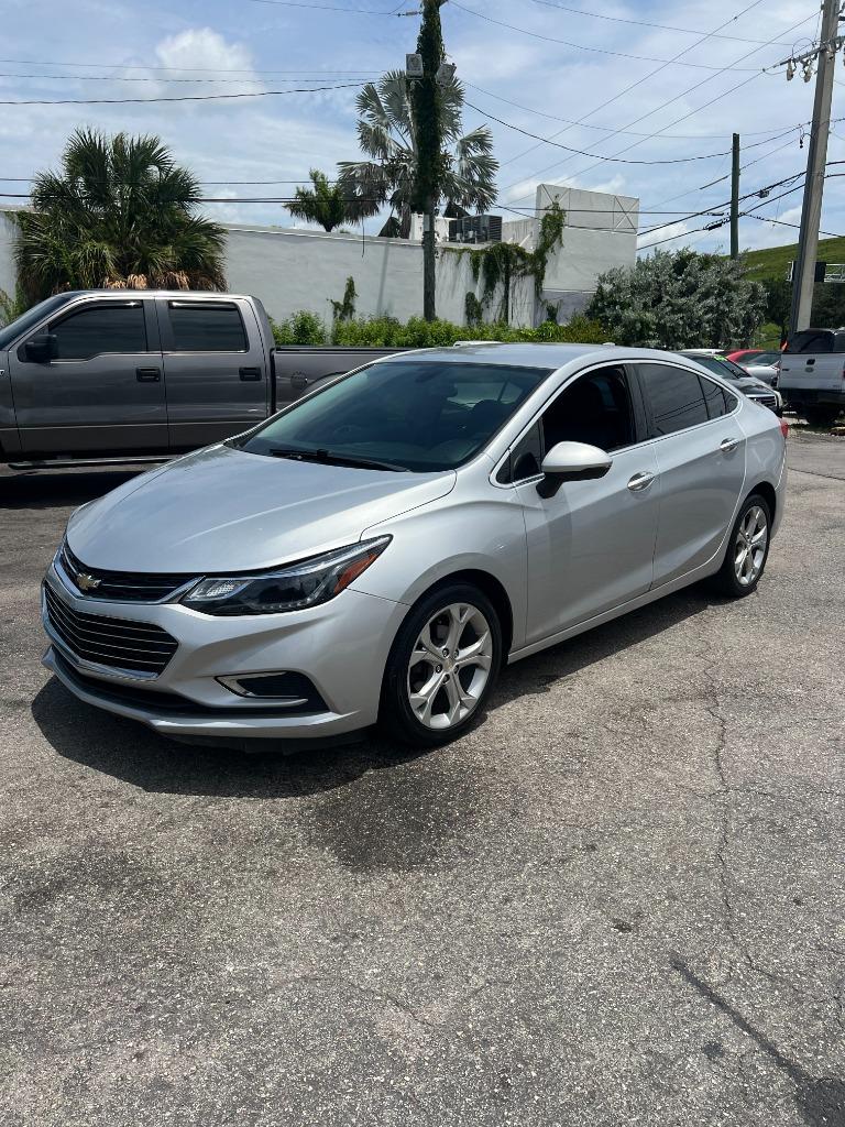 2017 Chevrolet Cruze - $6,999