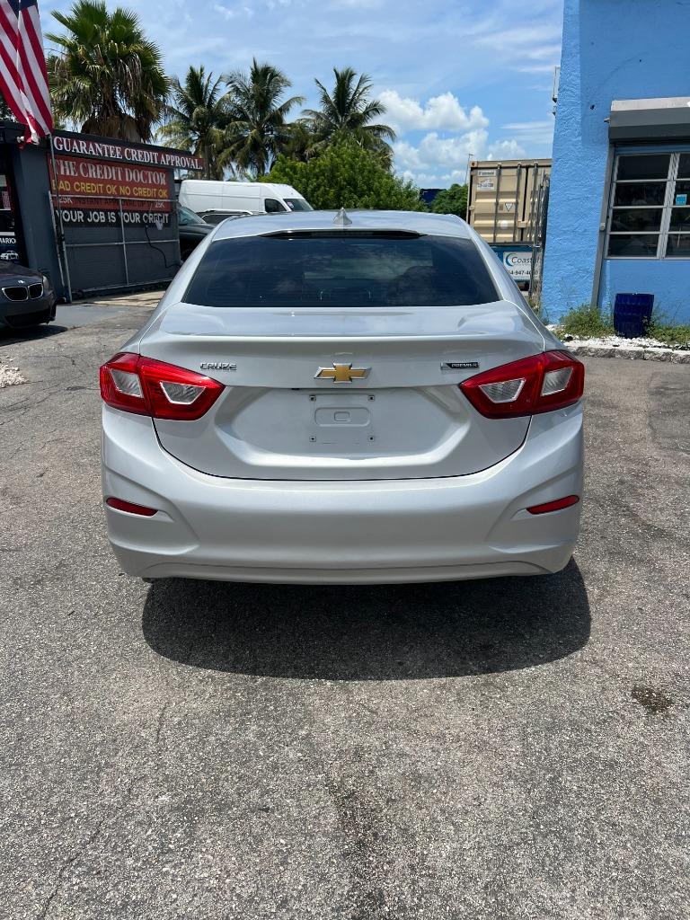 2017 Chevrolet Cruze - $6,999