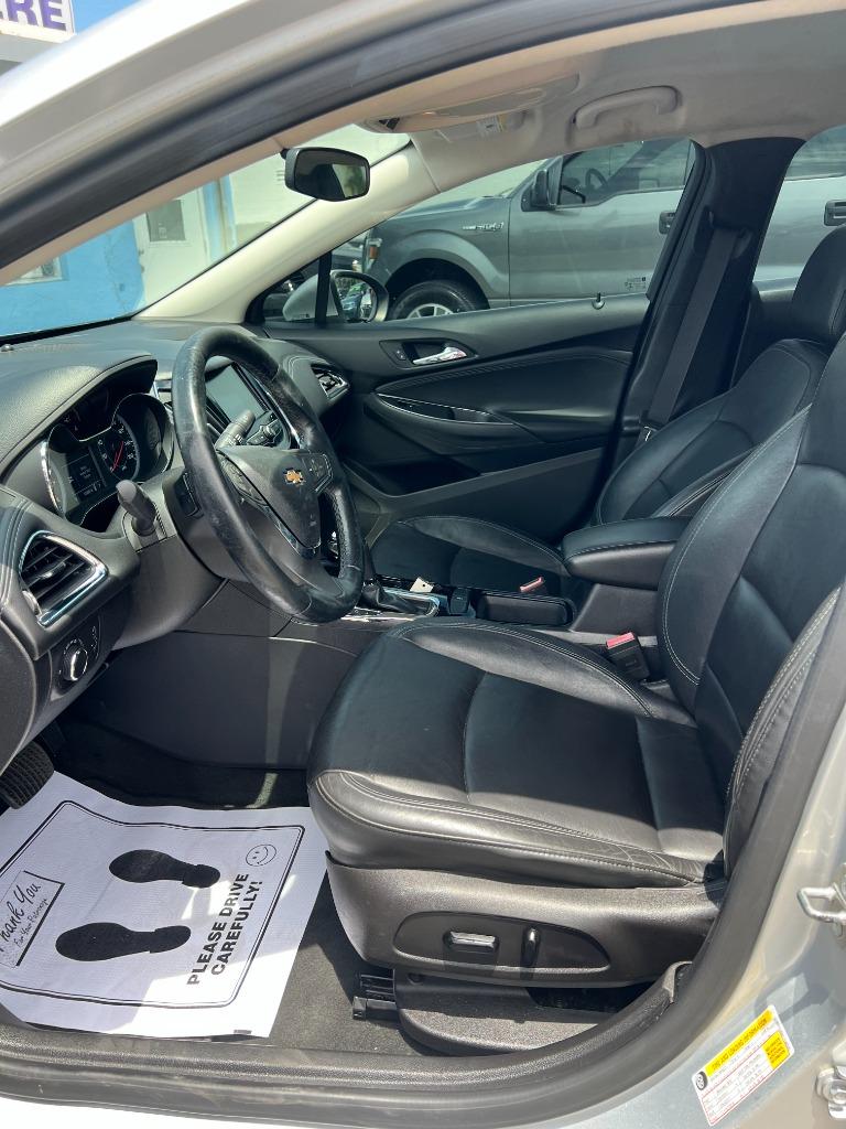 2017 Chevrolet Cruze - $6,999