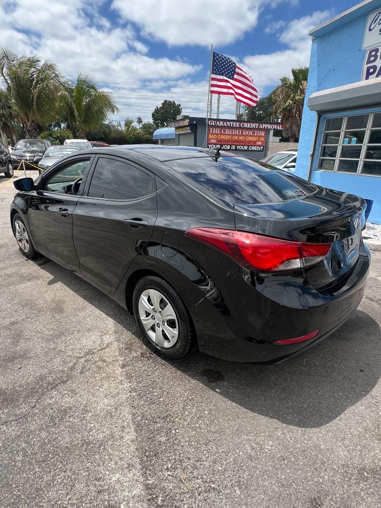 2016 Hyundai Elantra - $6,499
