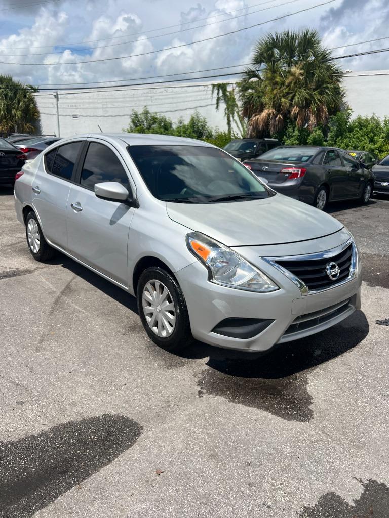 2018 Nissan Versa