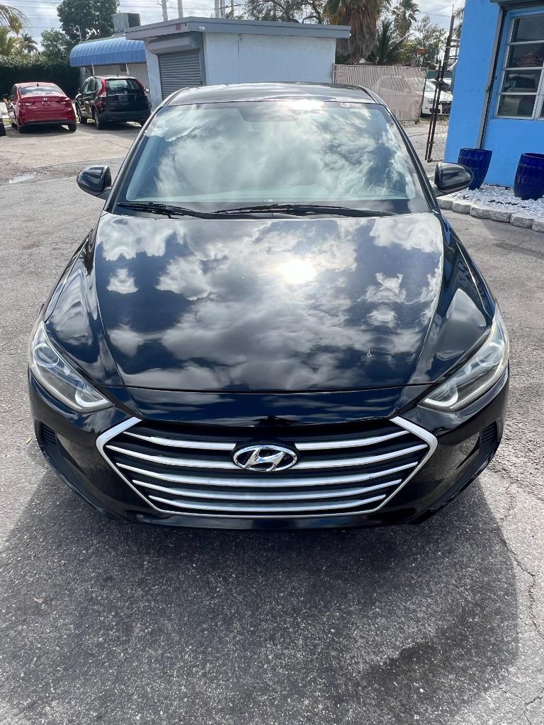 2017 Hyundai Elantra - $10,995