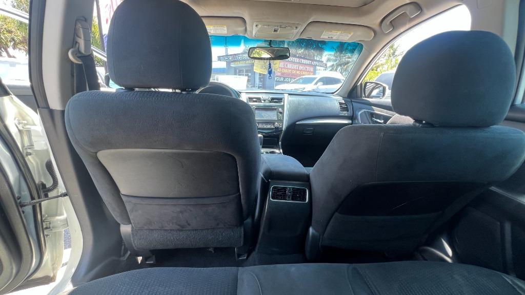 2015 Nissan Altima - $9,499
