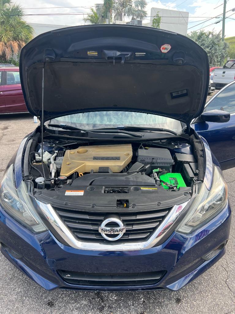 2016 Nissan Altima - $6,999