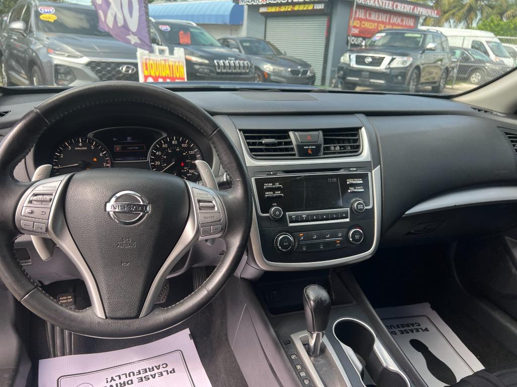 2016 Nissan Altima - $6,999