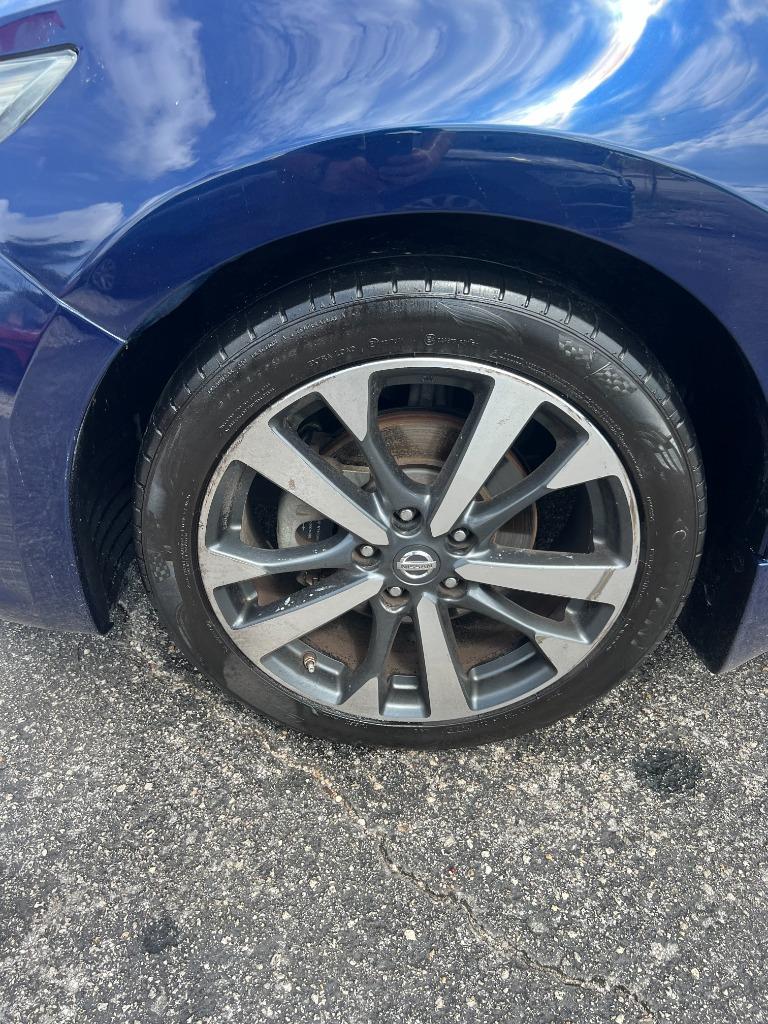2016 Nissan Altima - $6,999