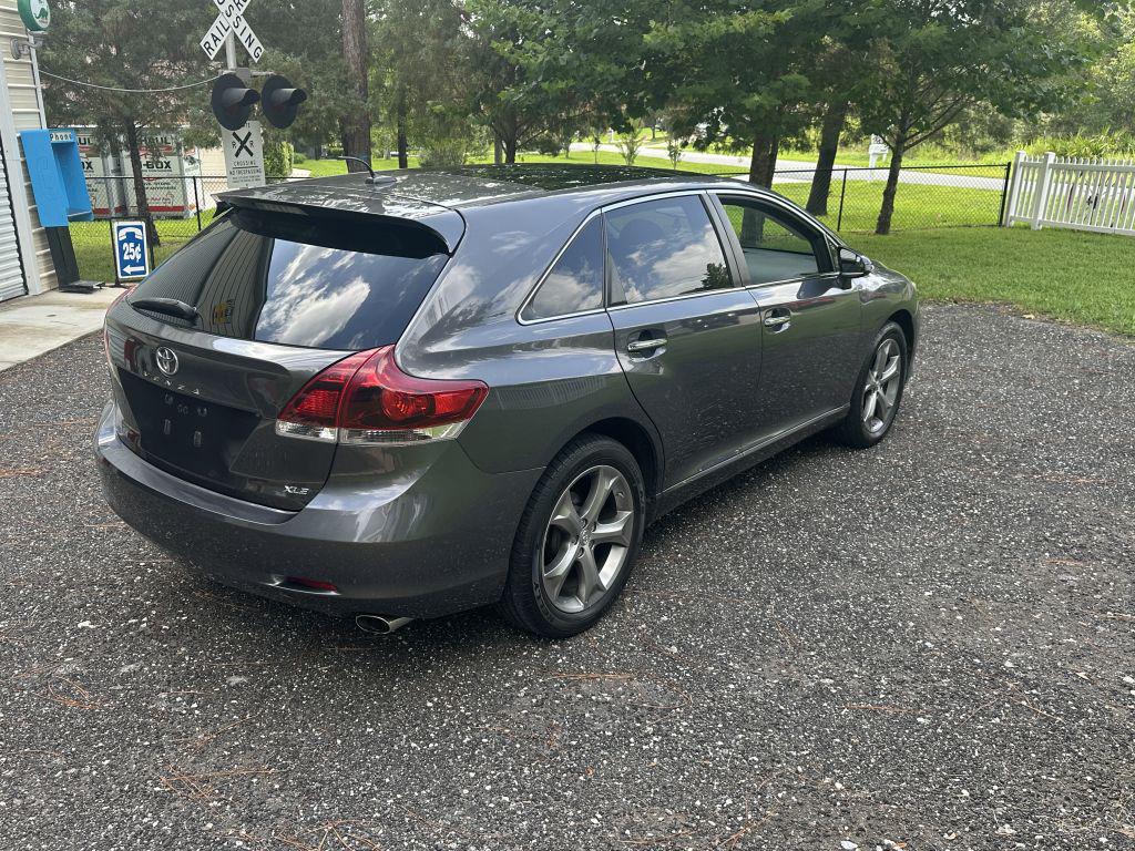 2013 Toyota Venza - $9,500