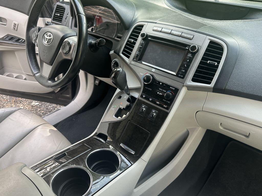 2013 Toyota Venza - $9,500