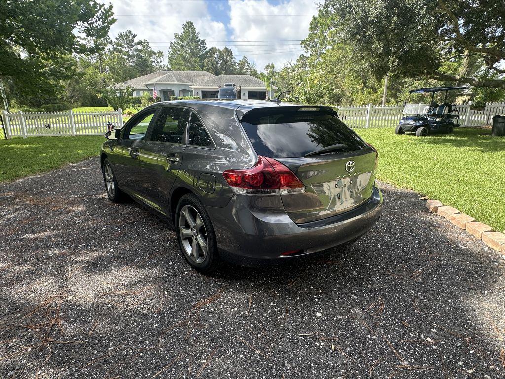 2013 Toyota Venza - $9,500