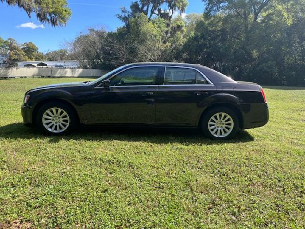 2013 Chrysler 300 photo