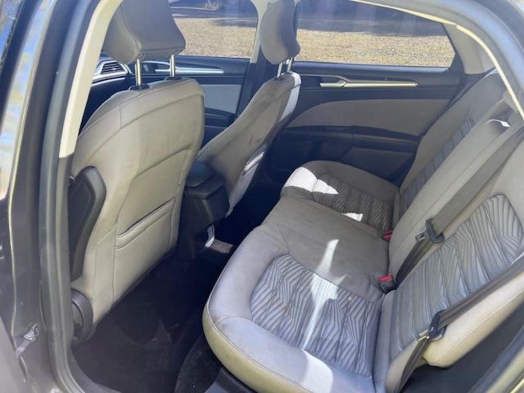 2016 Ford Fusion - $10,600