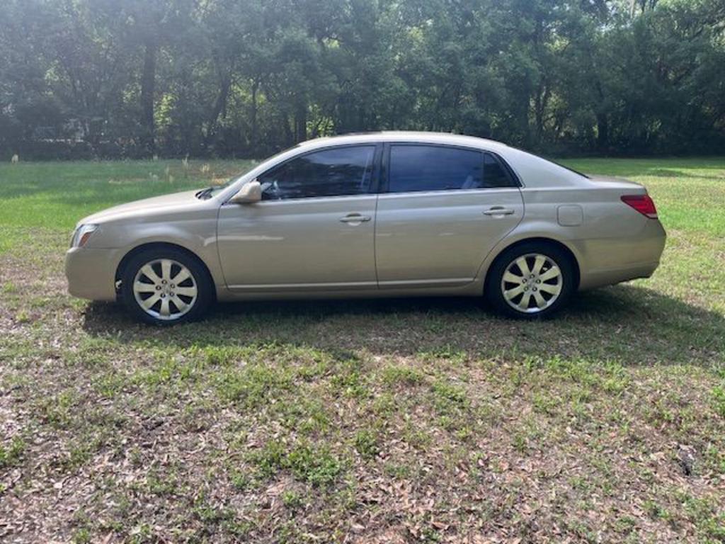 2006 Toyota Avalon XL photo