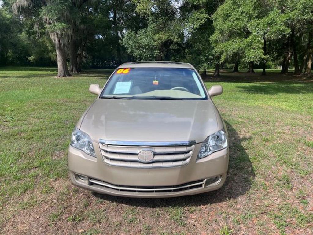 2006 Toyota Avalon XL photo