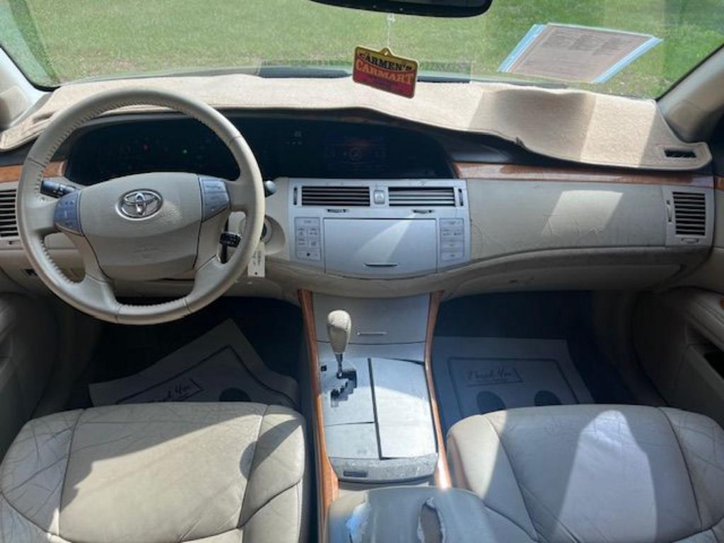 2006 Toyota Avalon XL photo