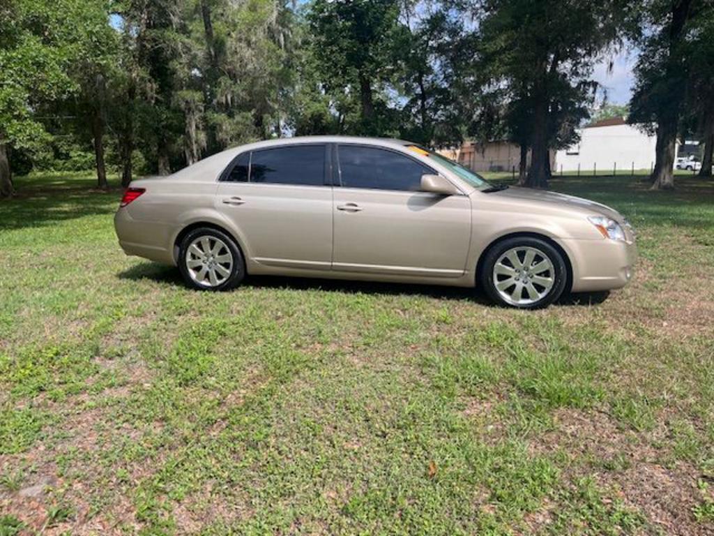2006 Toyota Avalon XL photo