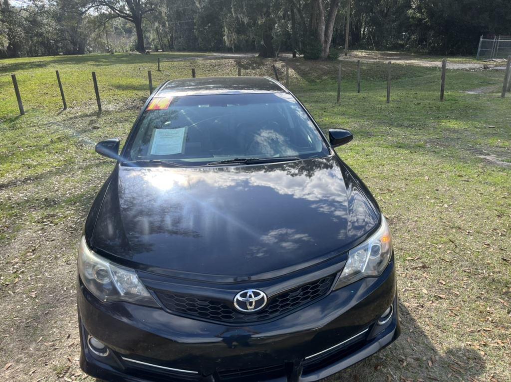 2014 Toyota Camry - $9,100