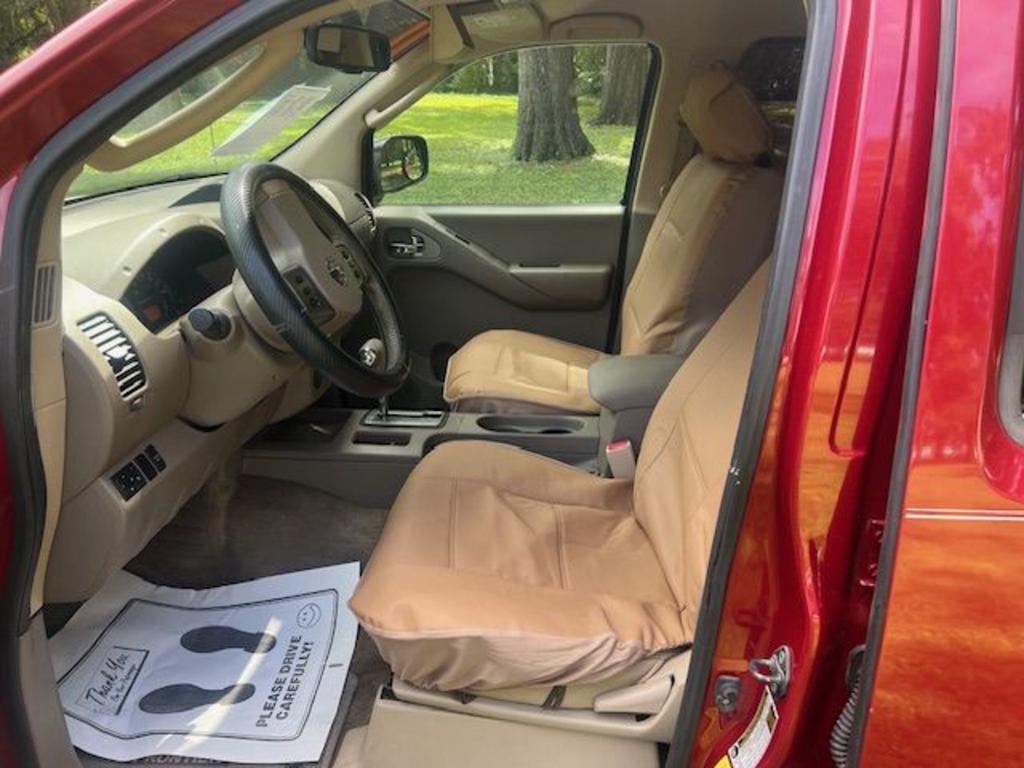 2011 Nissan Frontier - $9,000