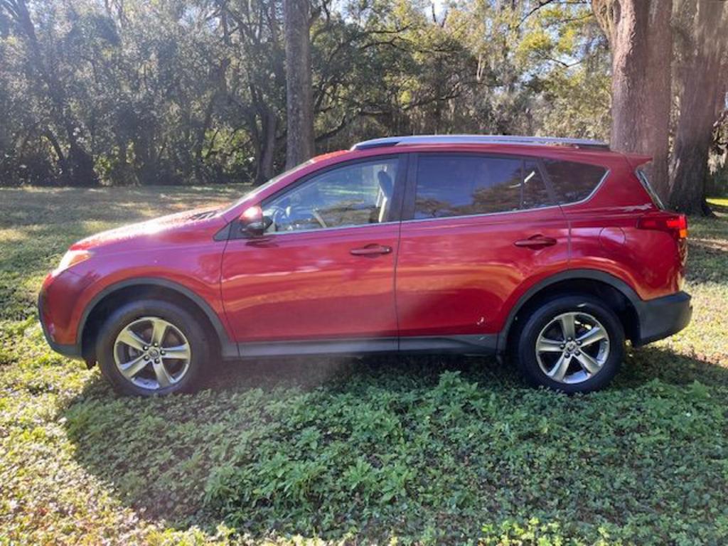 2015 Toyota RAV4 - $15,500