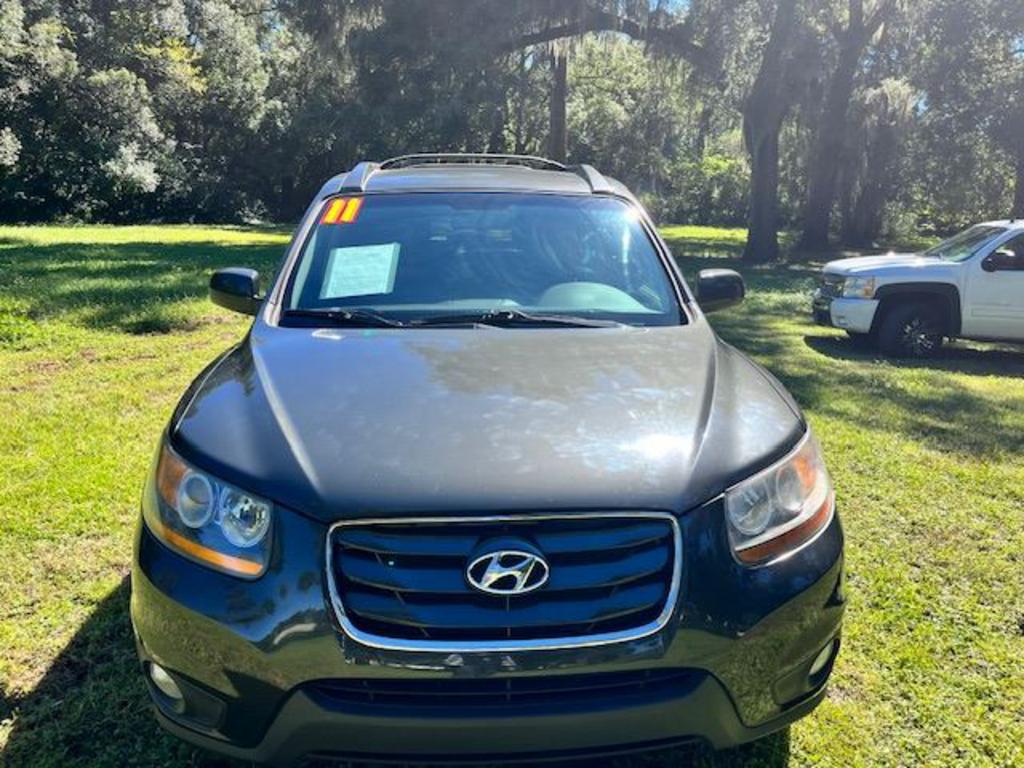2011 Hyundai Santa Fe - $9,500