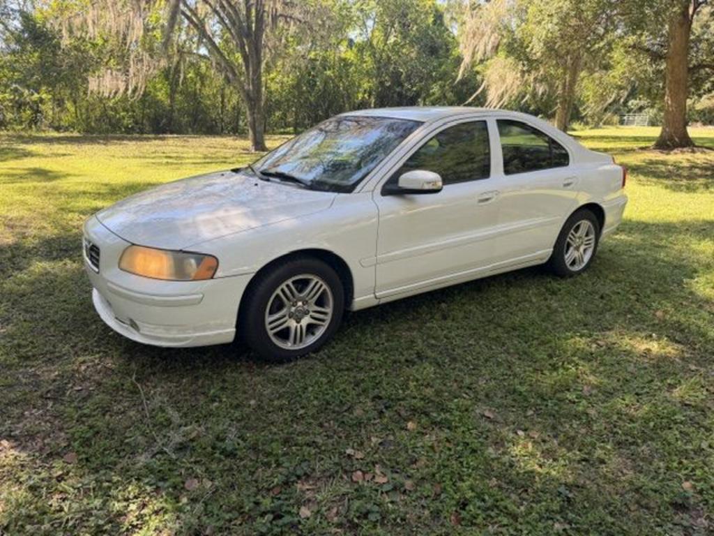 2008 Volvo S60 - $2,500
