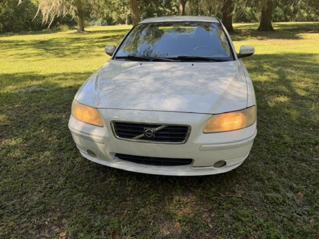 2008 Volvo S60 - $2,500