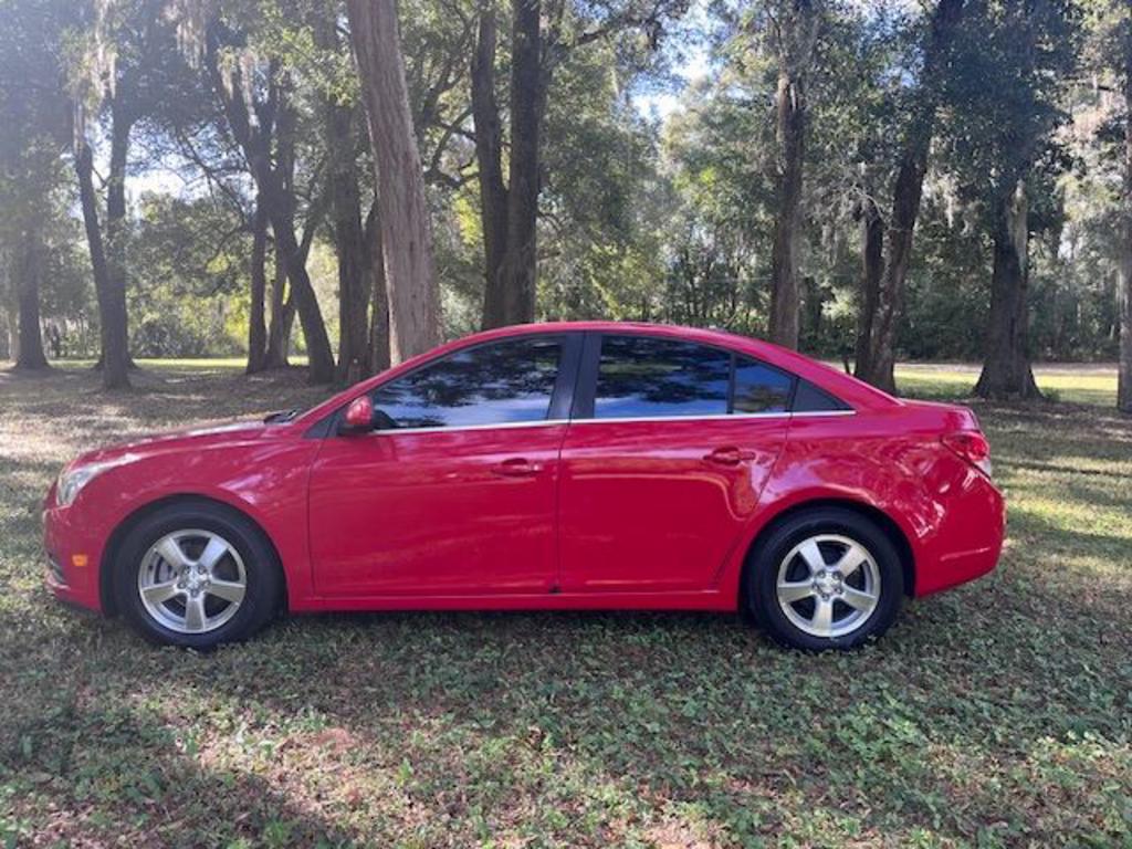 2014 Chevrolet Cruze - $9,015