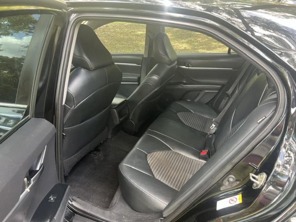 2019 Toyota Camry - $17,500