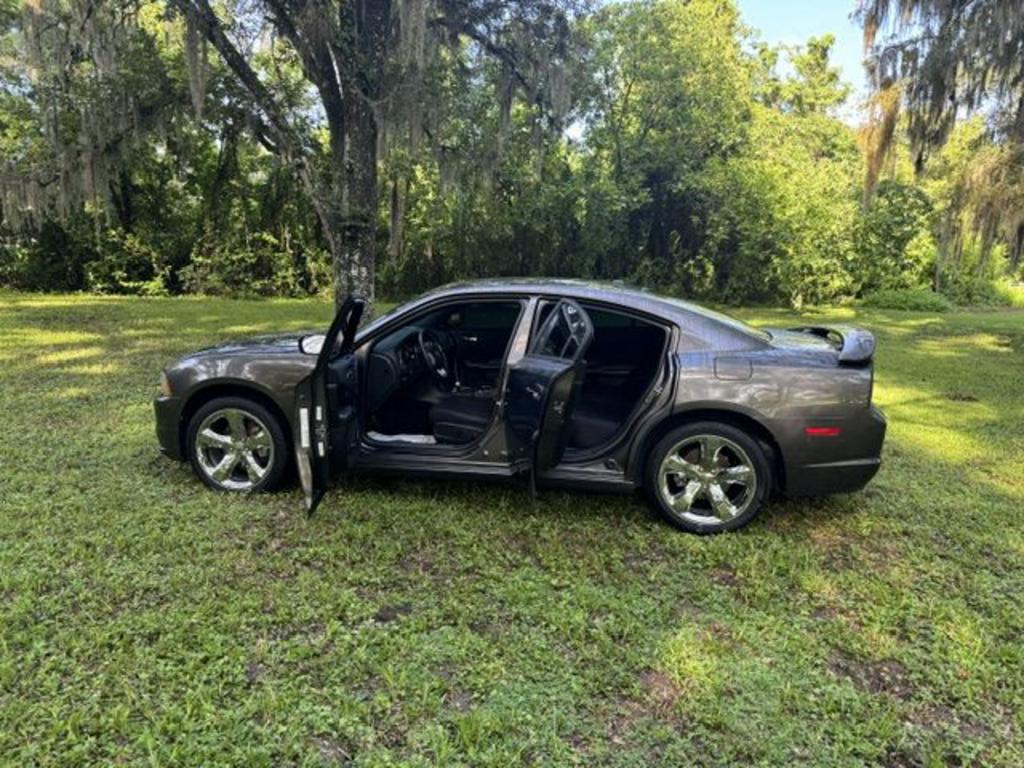 2014 Dodge Charger - $8,500