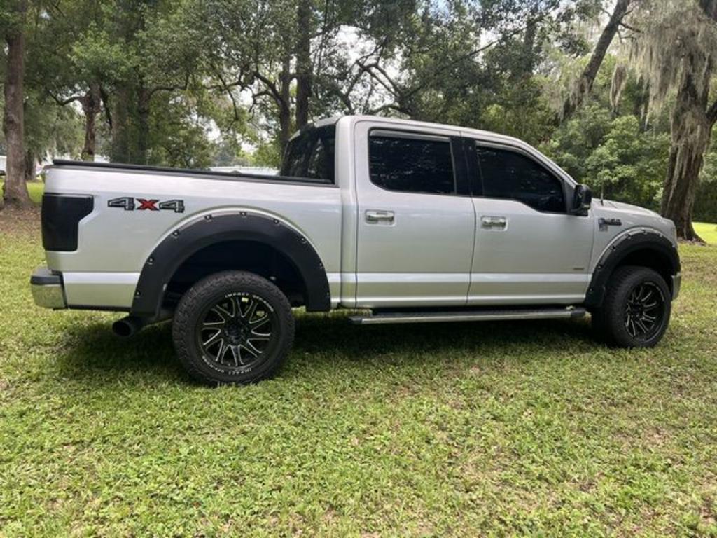 2015 Ford F-150 - $15,300