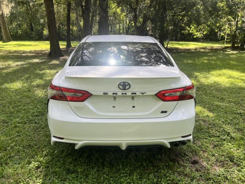 2018 Toyota Camry - $17,600