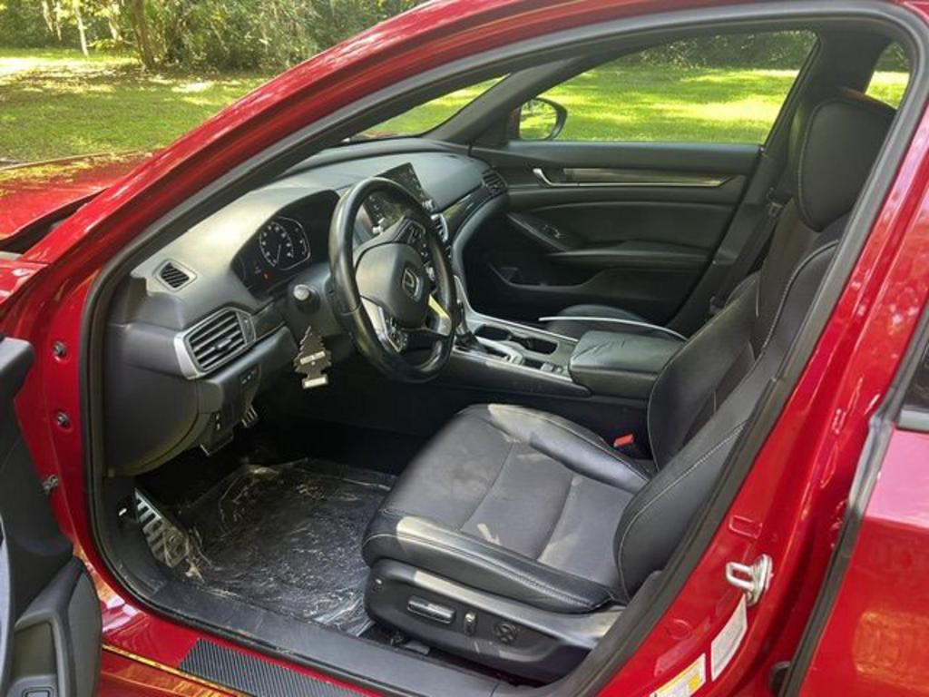 2018 Honda Accord - $16,100