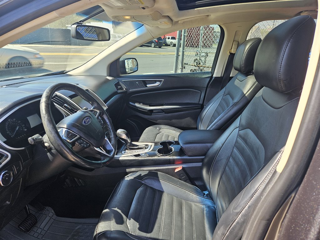 2015 Ford Edge SEL photo