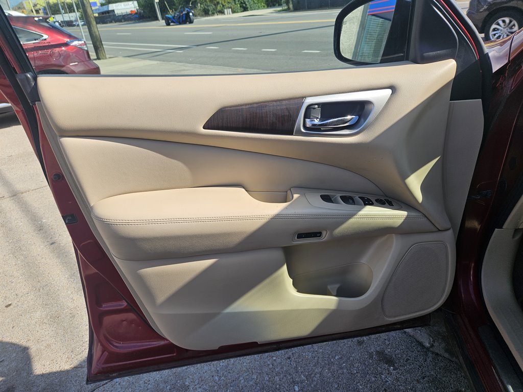 2014 Nissan Pathfinder