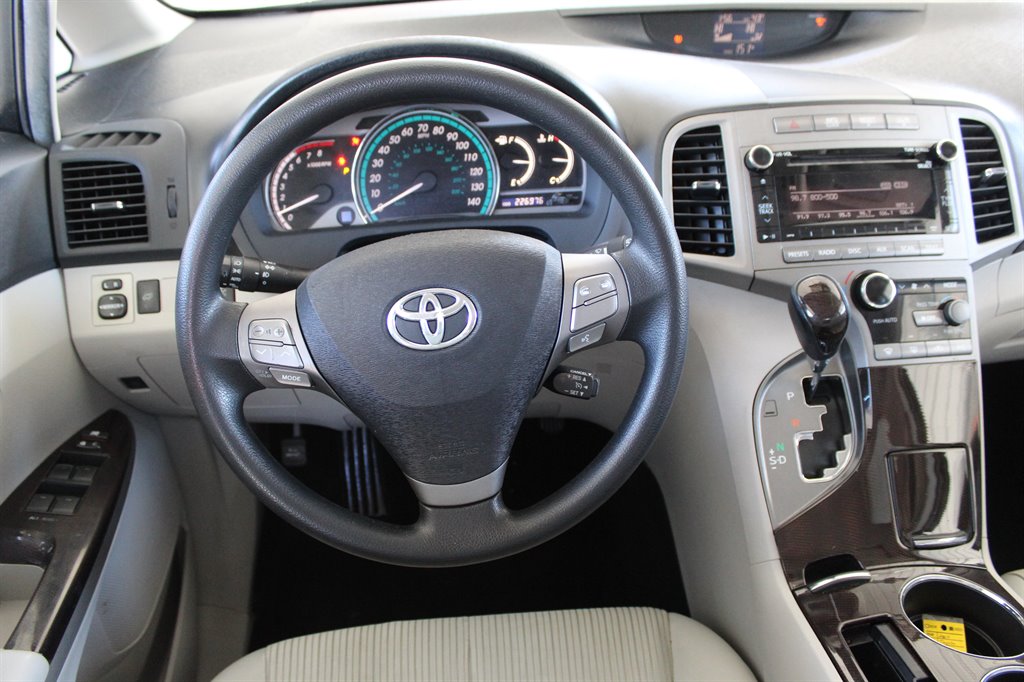 2010 Toyota Venza FWD 4cyl photo